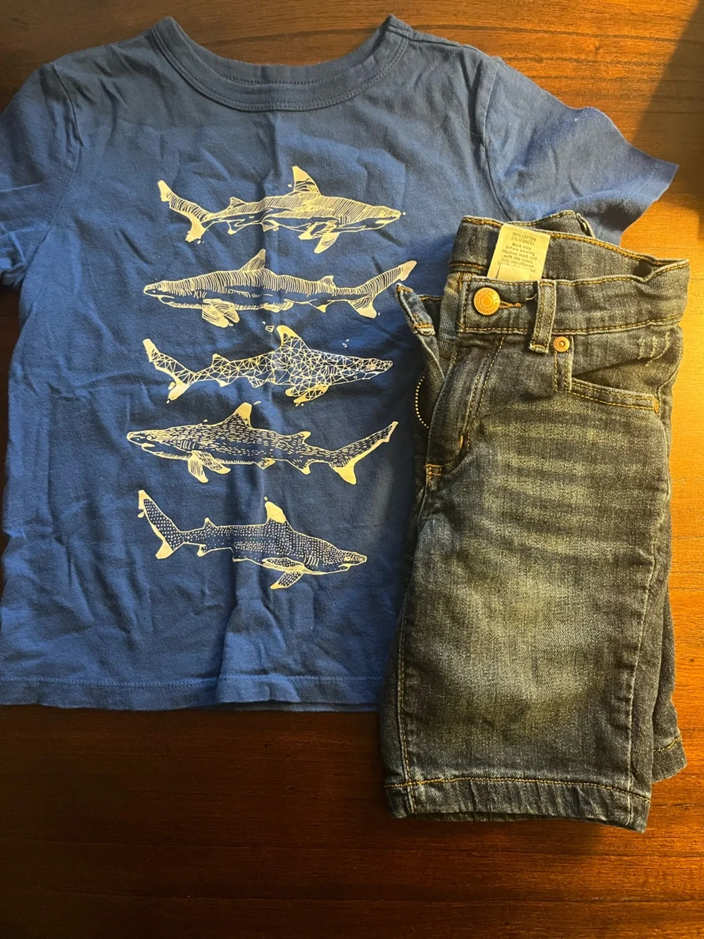 Gap & Sonoma boys shark shirt Jean shorts outfit S 6/7